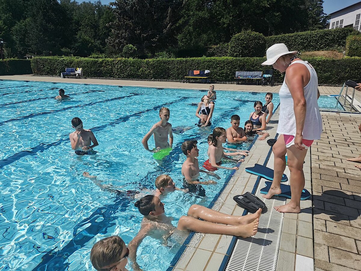 Schwimmlager - Trägerverein Europäisches Gymnasium Waldenburg e.V.