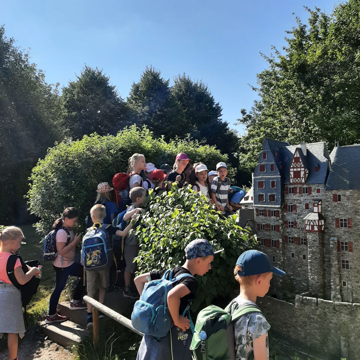 Projektwoche Klasse 2a Tr gerverein Europ isches Gymnasium Waldenburg 